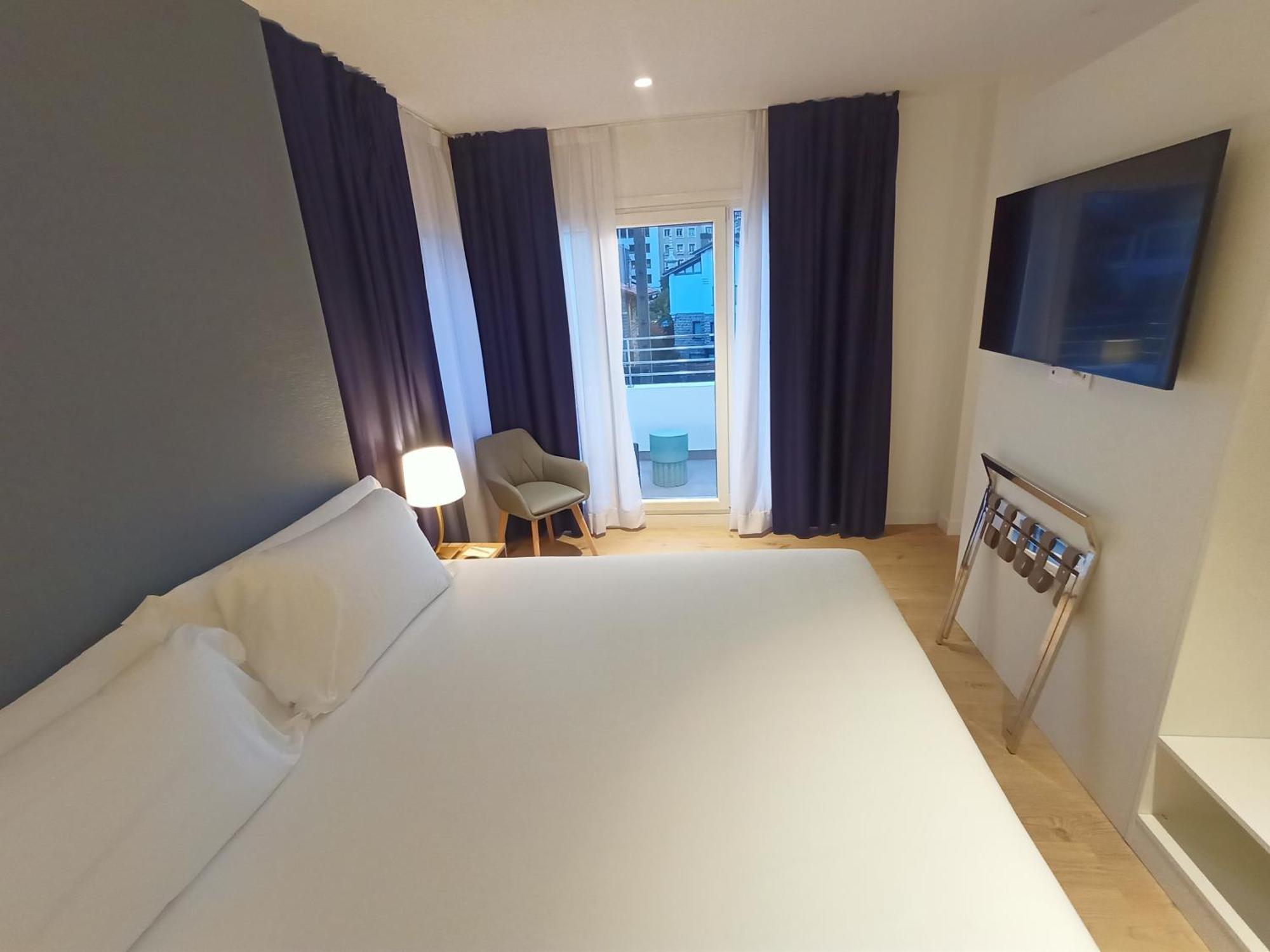 Abba Apartments Playa De Gros San Sebastián Eksteriør billede